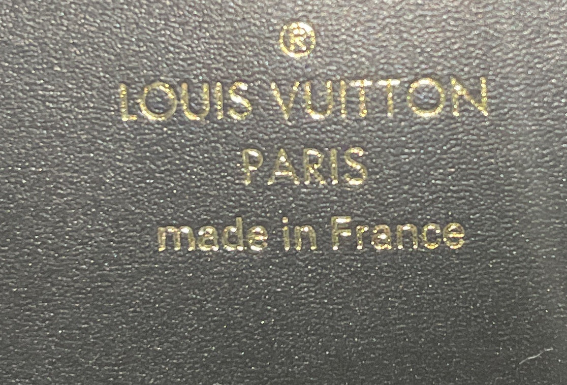 Sarah Dauphine Wallet Reverse Monogram Canvas