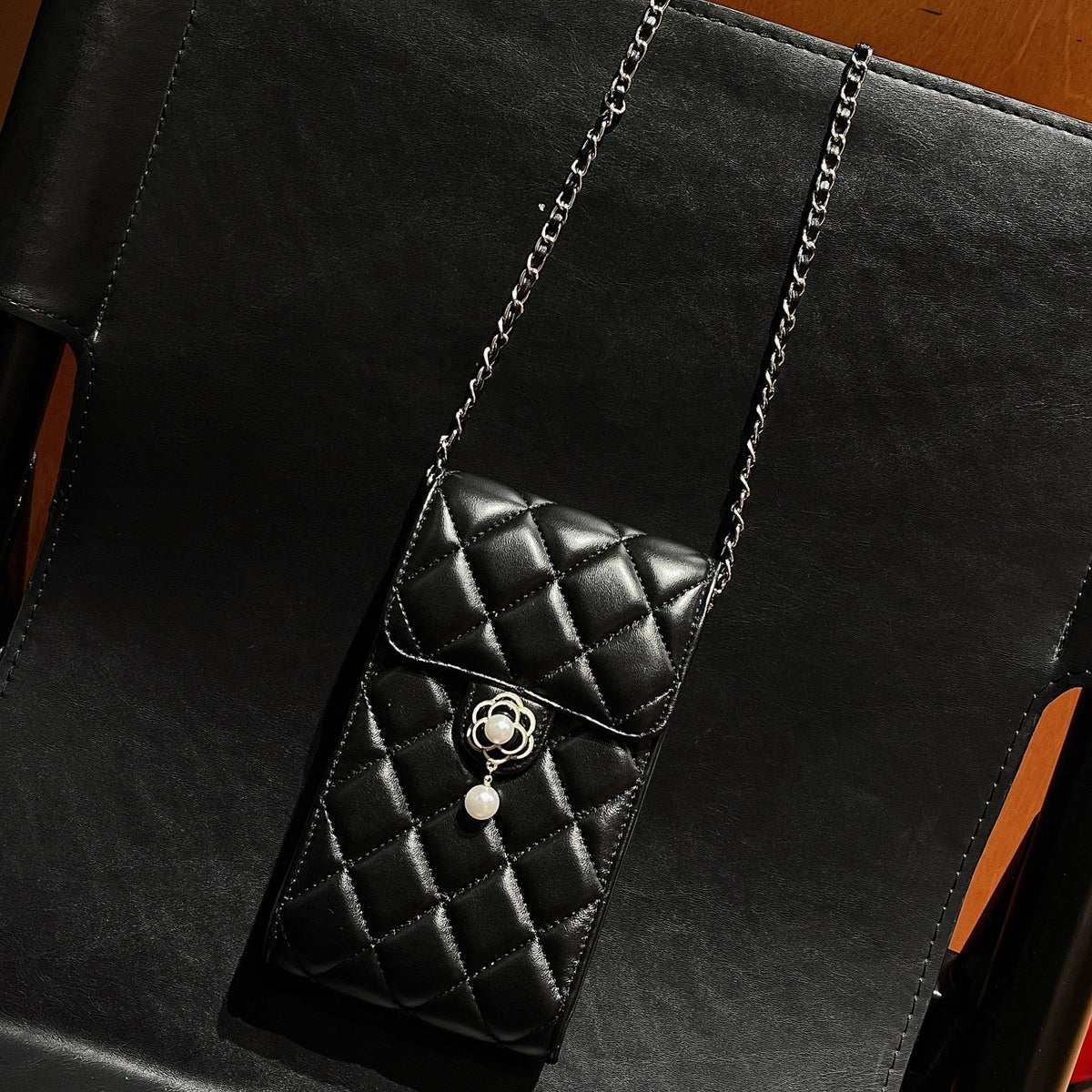 Limited-Time Discount Crossbody Leather Phone Bag 06