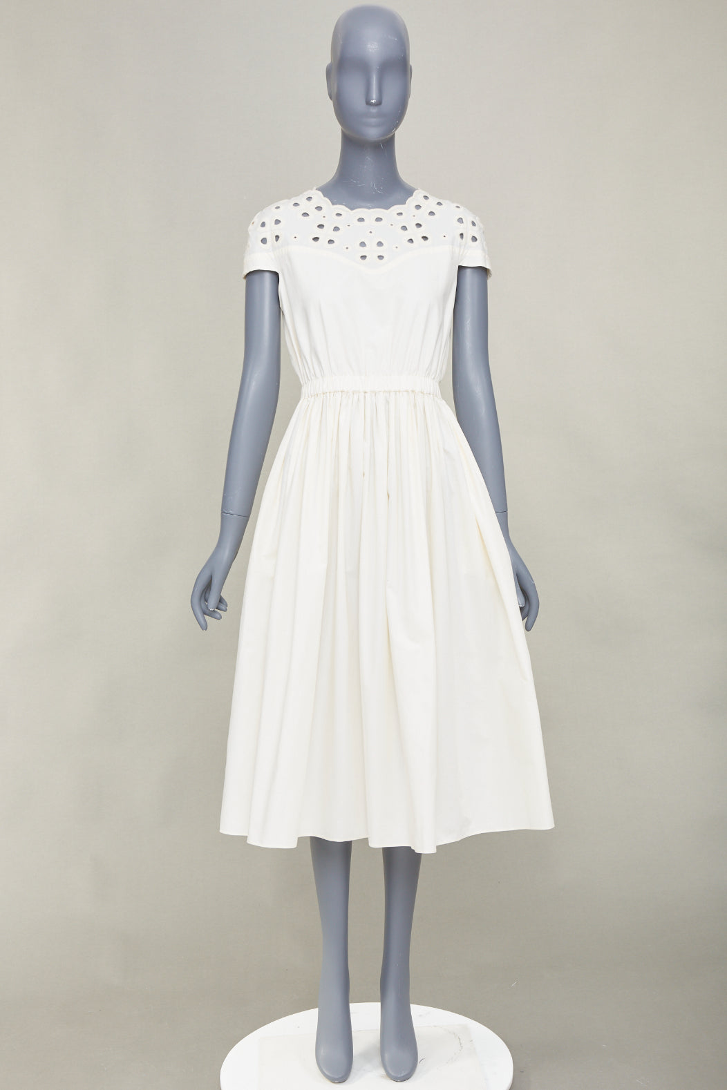 Women's Fendi eyelet cutout scalloped white cotton midi dress