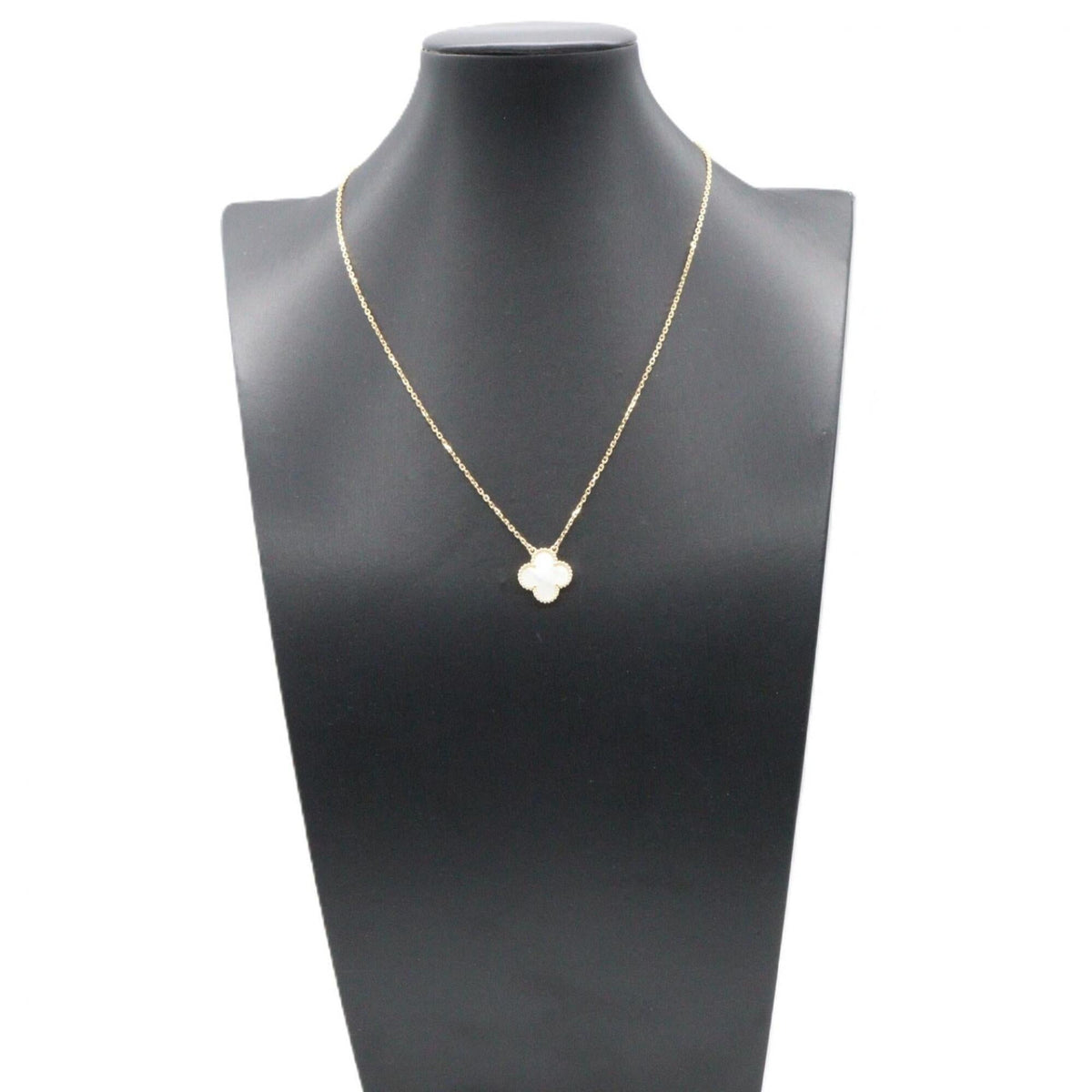 Vintage Alhambra Pendant Necklace 18K Yellow Gold and Mother of Pearl