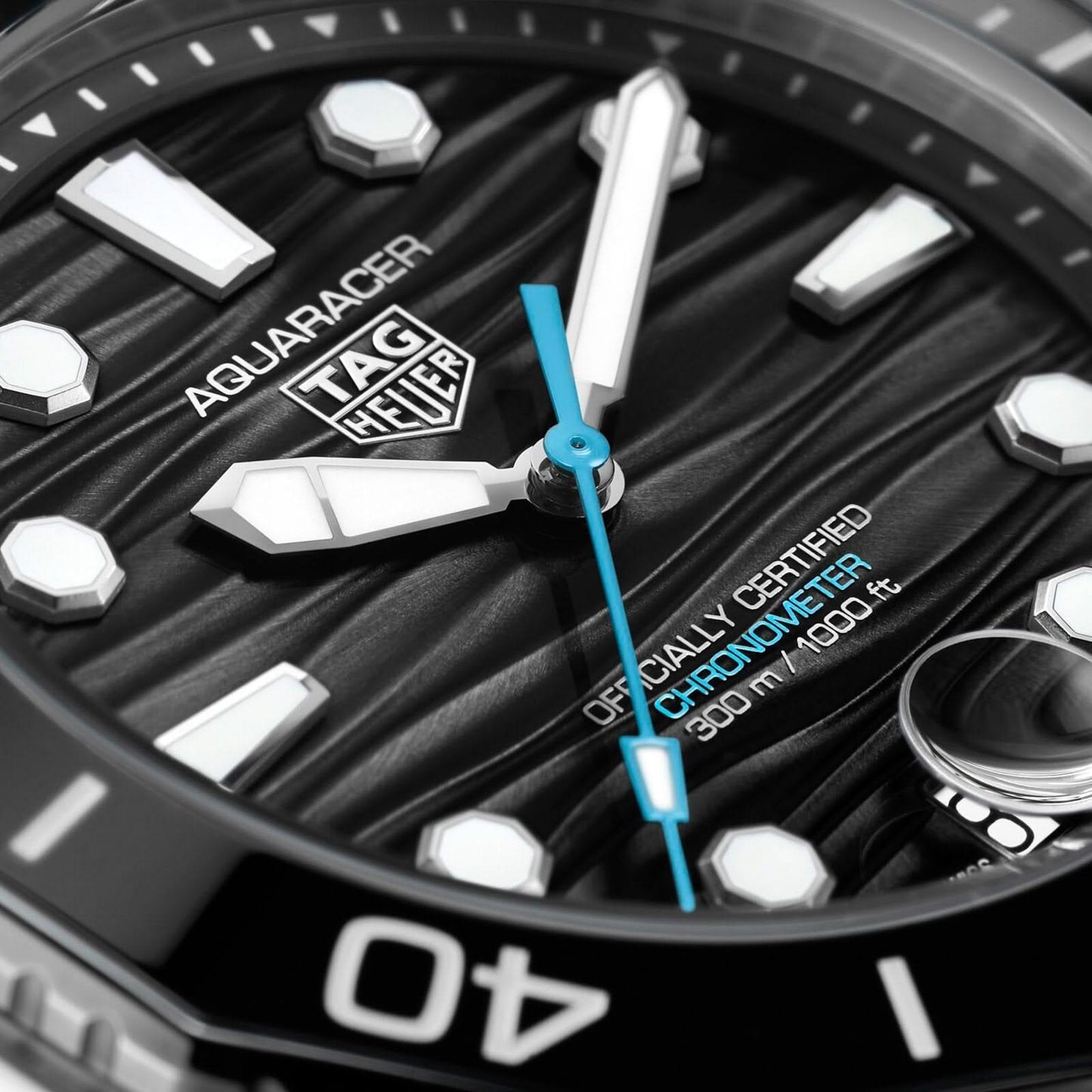 TAG HEUER AQUARACER PROFESSIONAL 300 DATE