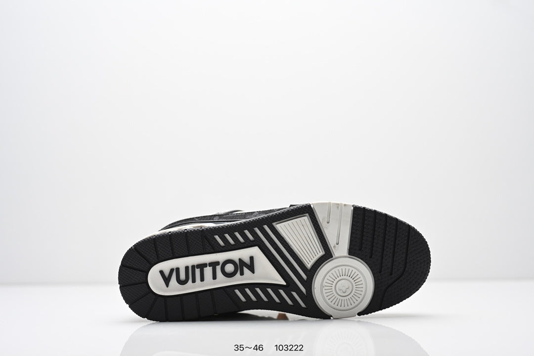 Luxury Casual Shoes V675