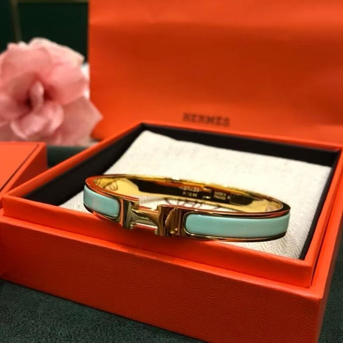 H 6 mm Color Accent Bangle