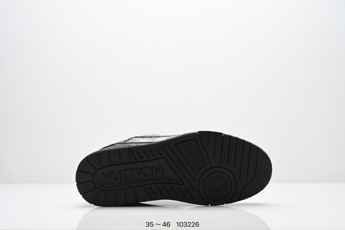 Luxury Casual Shoes V569