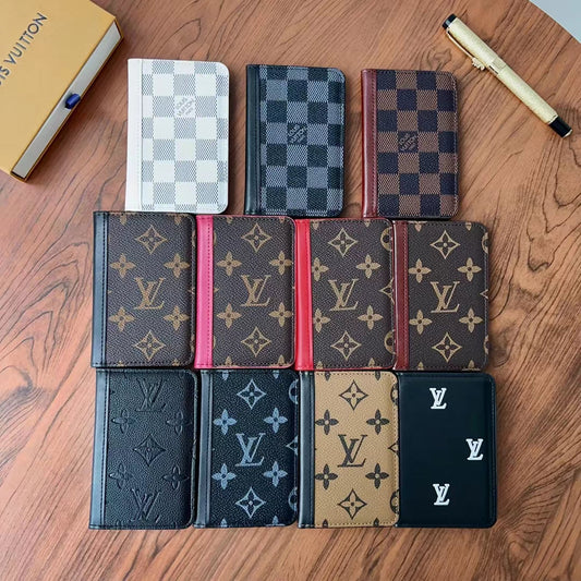Elegantes carteras LV a cuadros y monogramas