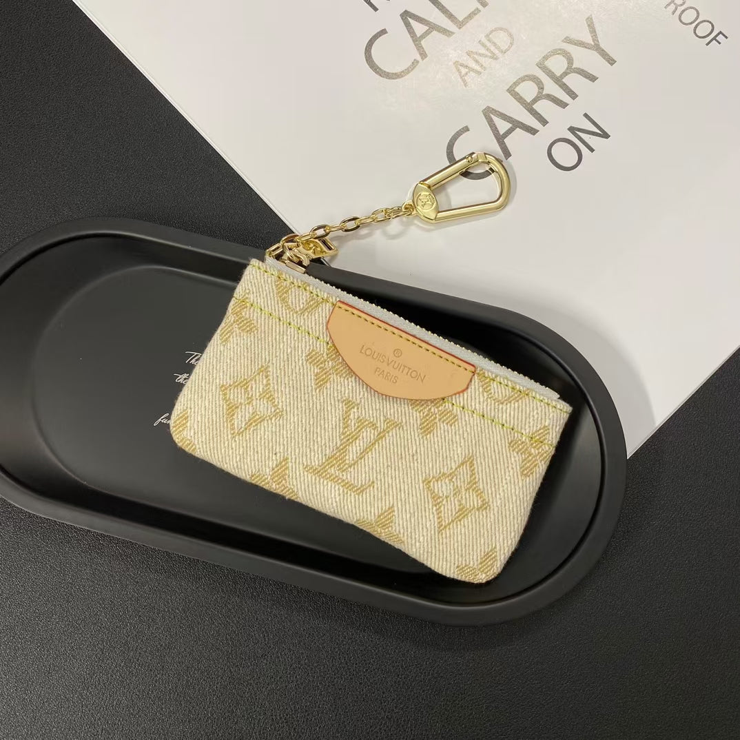 Lyxig Monogram myntpåse – Snygg och kompakt nyckelringsplånbok