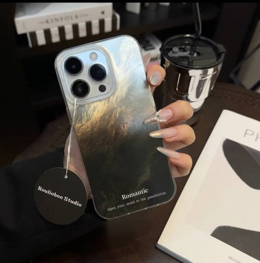 Glacier Blur Shell iPhone-fodral – INS-stil iriserande design
