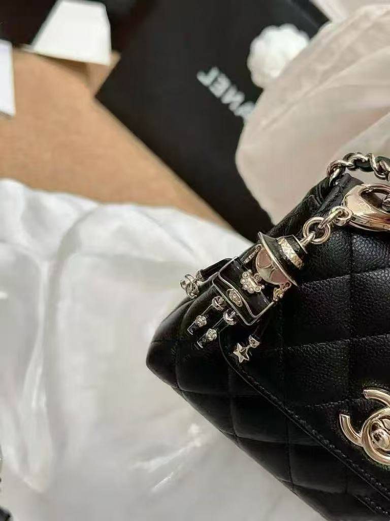Chanel 26B Colgante para bolso de muñeca Robot Gabrielle