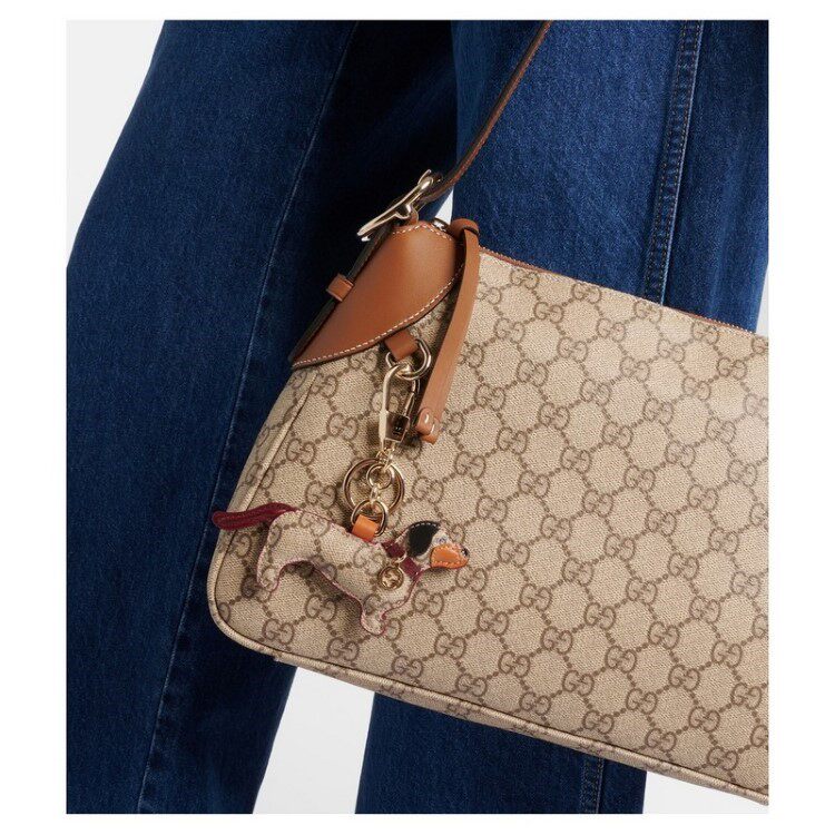 Monogram Cat & Dog Keychain Berlock