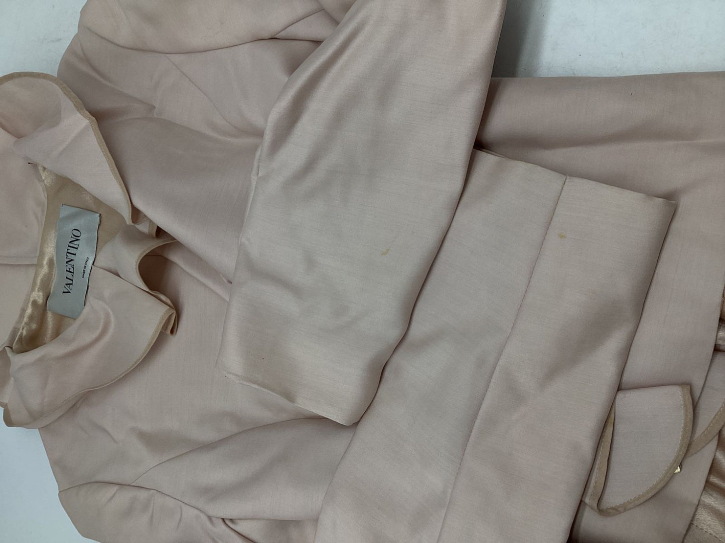 Women's Valentino Garavani Ruffle Front Jacket in Beige Wool