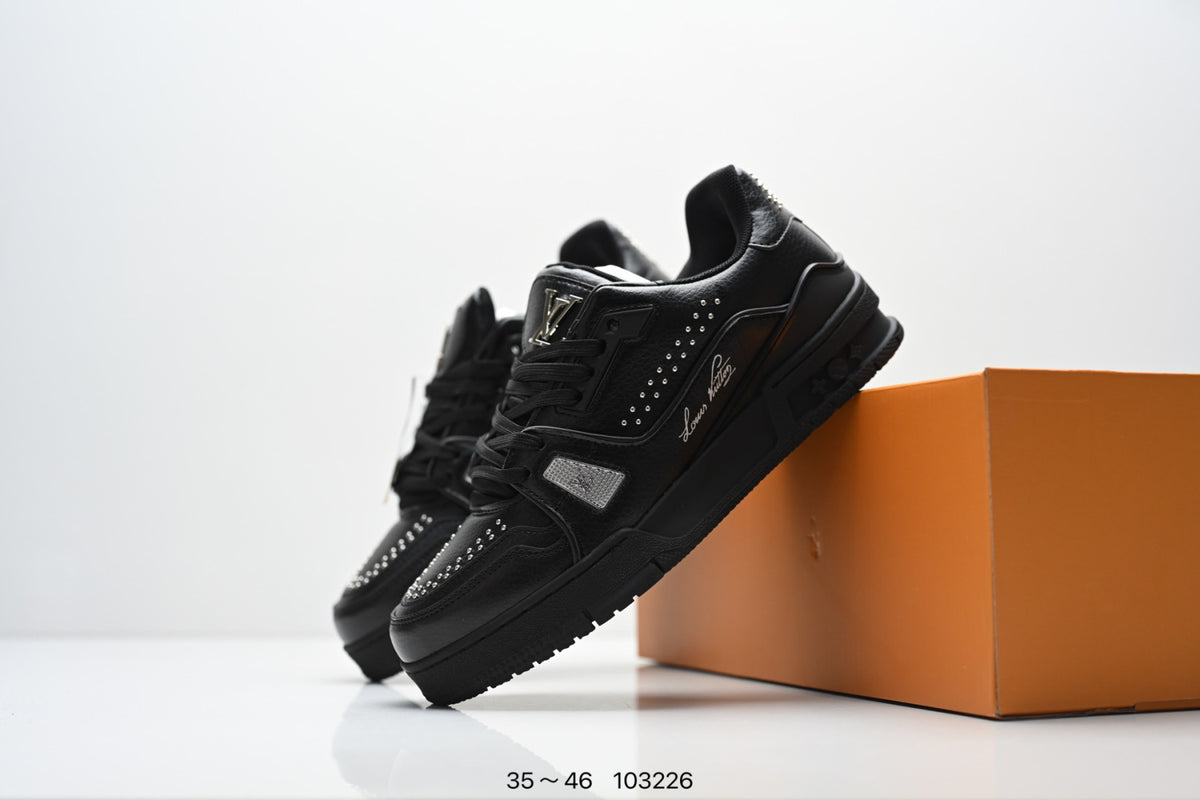 Luxury Casual Shoes V569