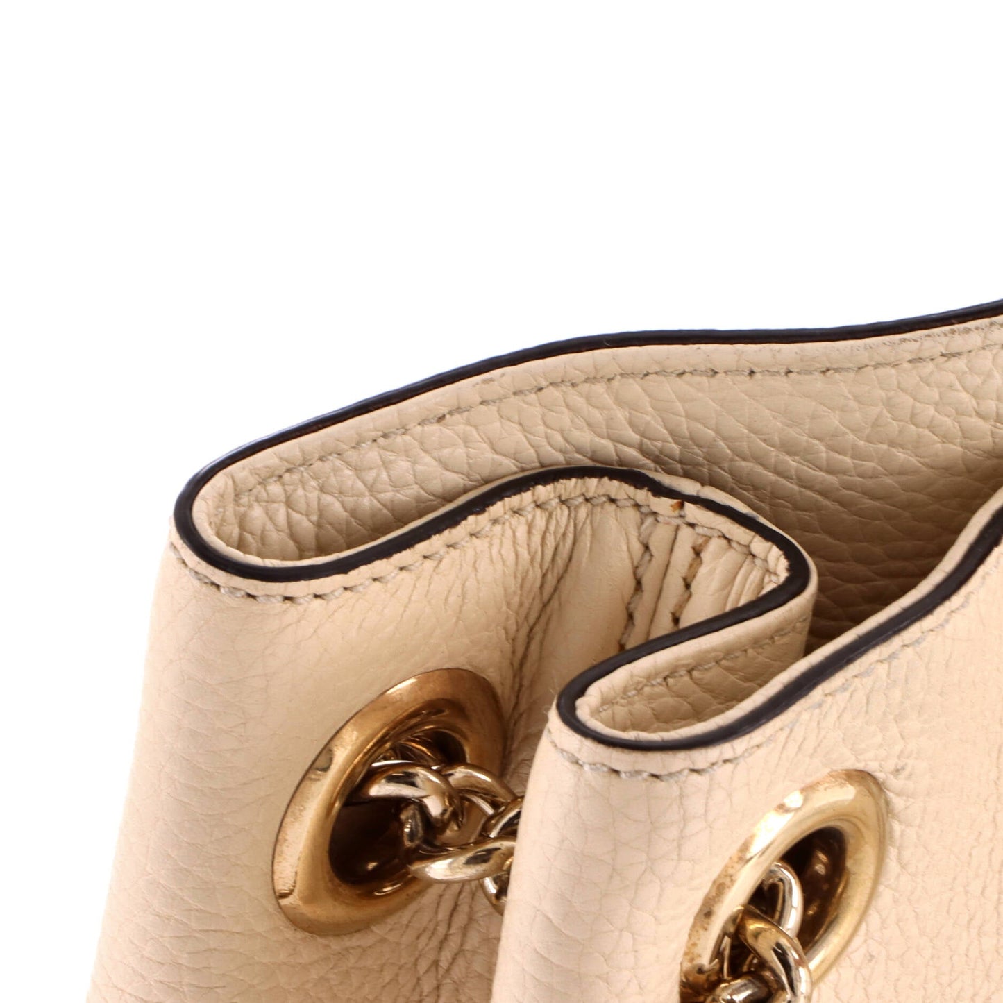Soho Chain Strap Shoulder Bag Leather Medium
