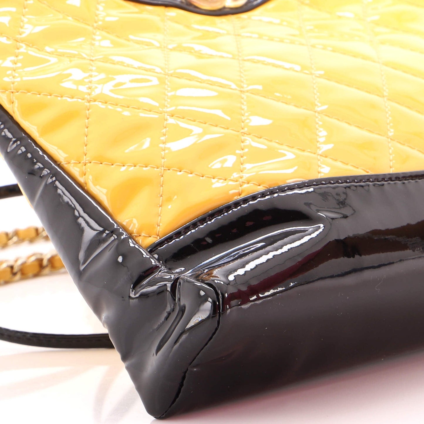 31 Shopping Bag Quilted Patent Mini