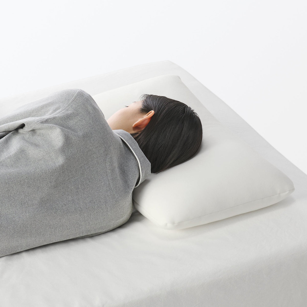 Washable Cover Plump Low Pillow (W15.7 x L23.6")
