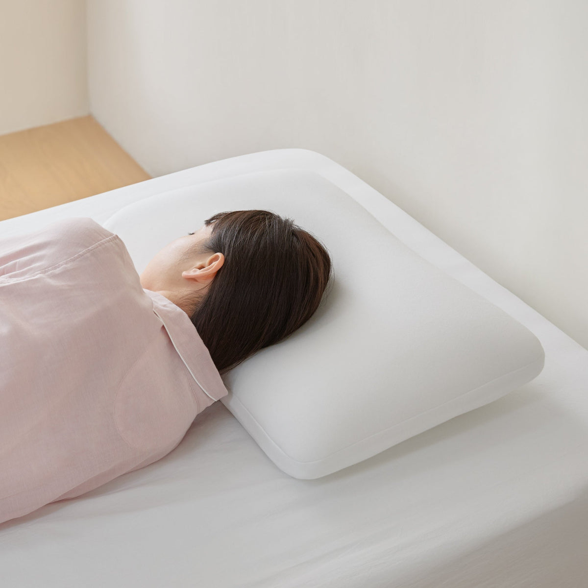 Washable Cover Plump Pillow (W15.7 x L23.6")
