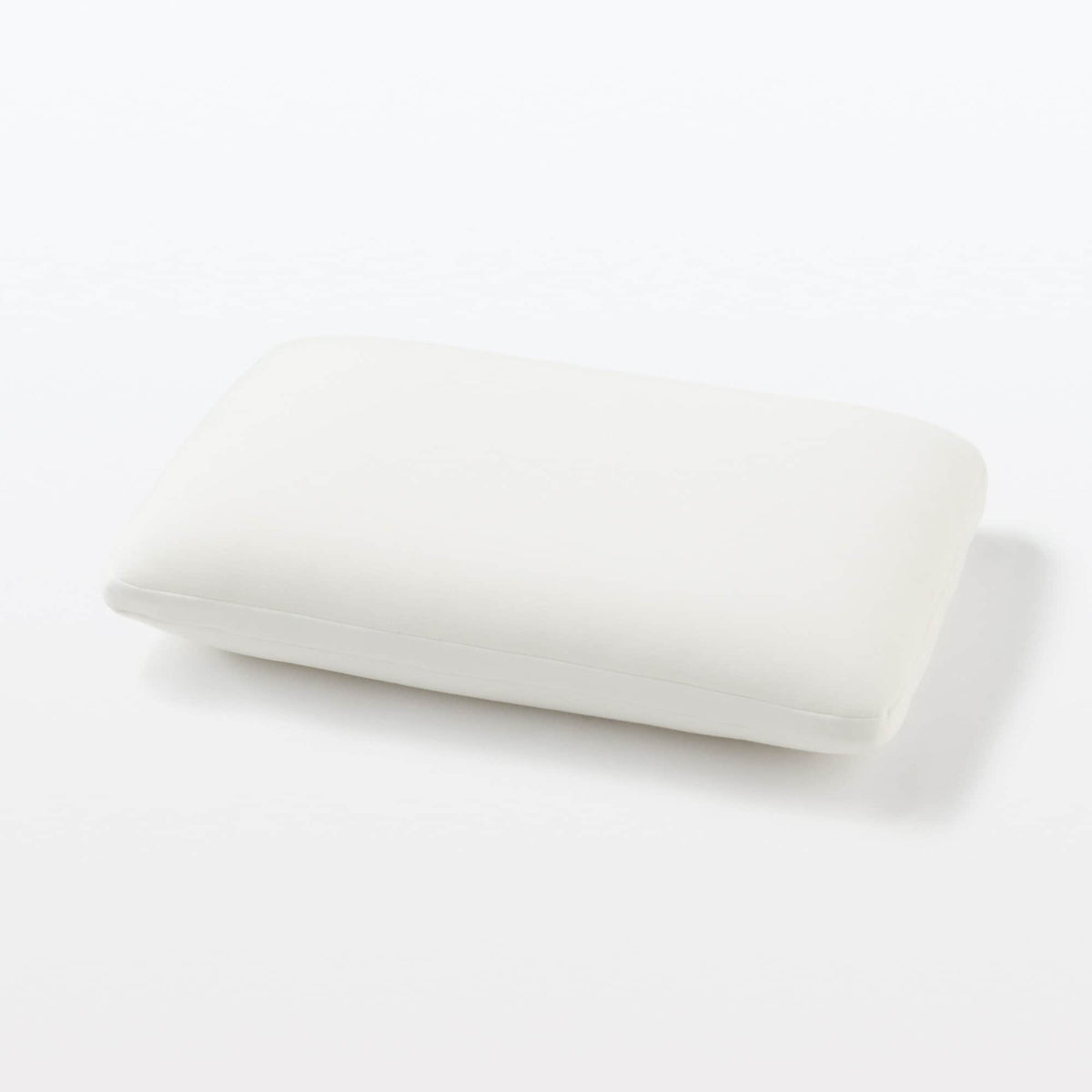 Washable Cover Plump Pillow (16.5 x 26.4")