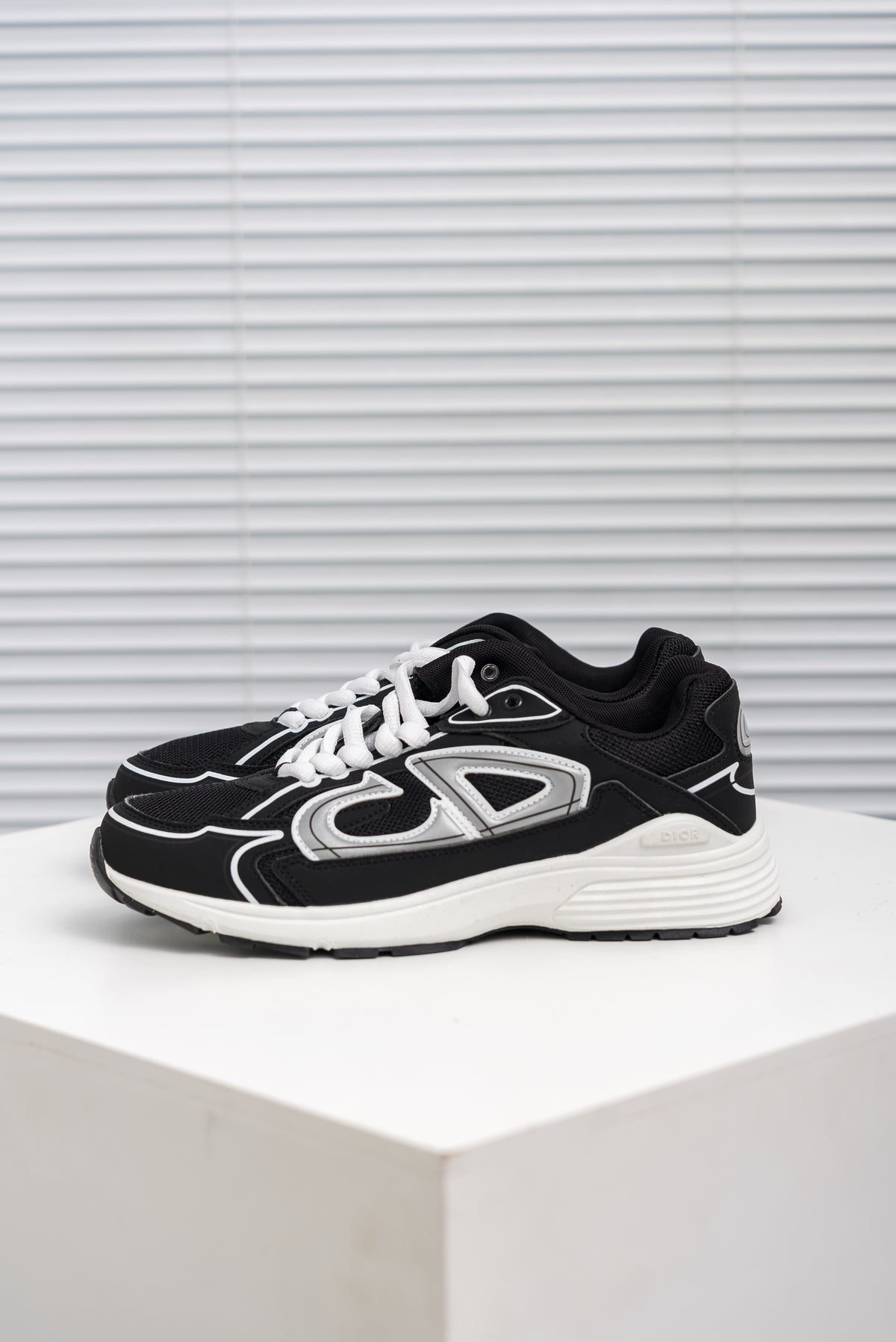 Luxury Casual Shoes D137