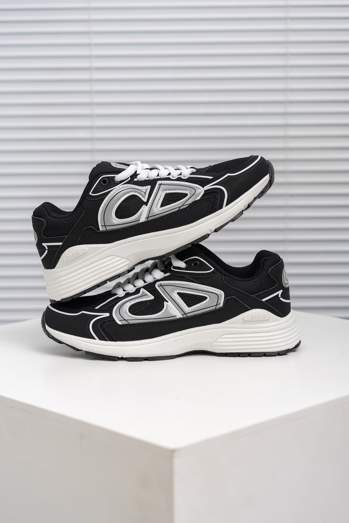 Luxury Casual Shoes D137