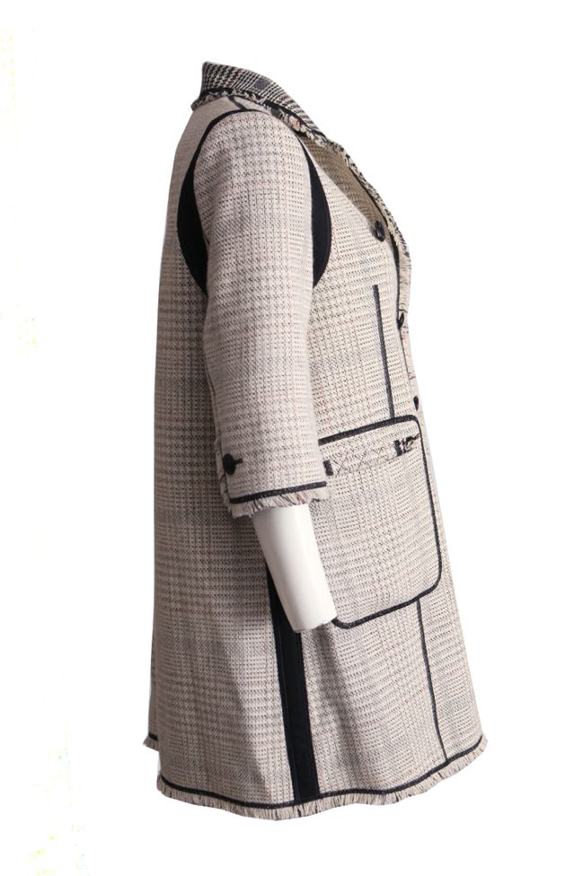 Women's Louis Vuitton, black/white tweed coat with ¾ sleeves in size FR40/S.