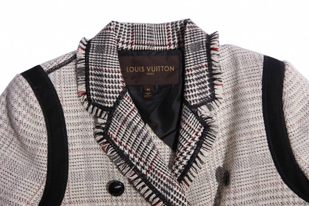 Women's Louis Vuitton, black/white tweed coat with ¾ sleeves in size FR40/S.