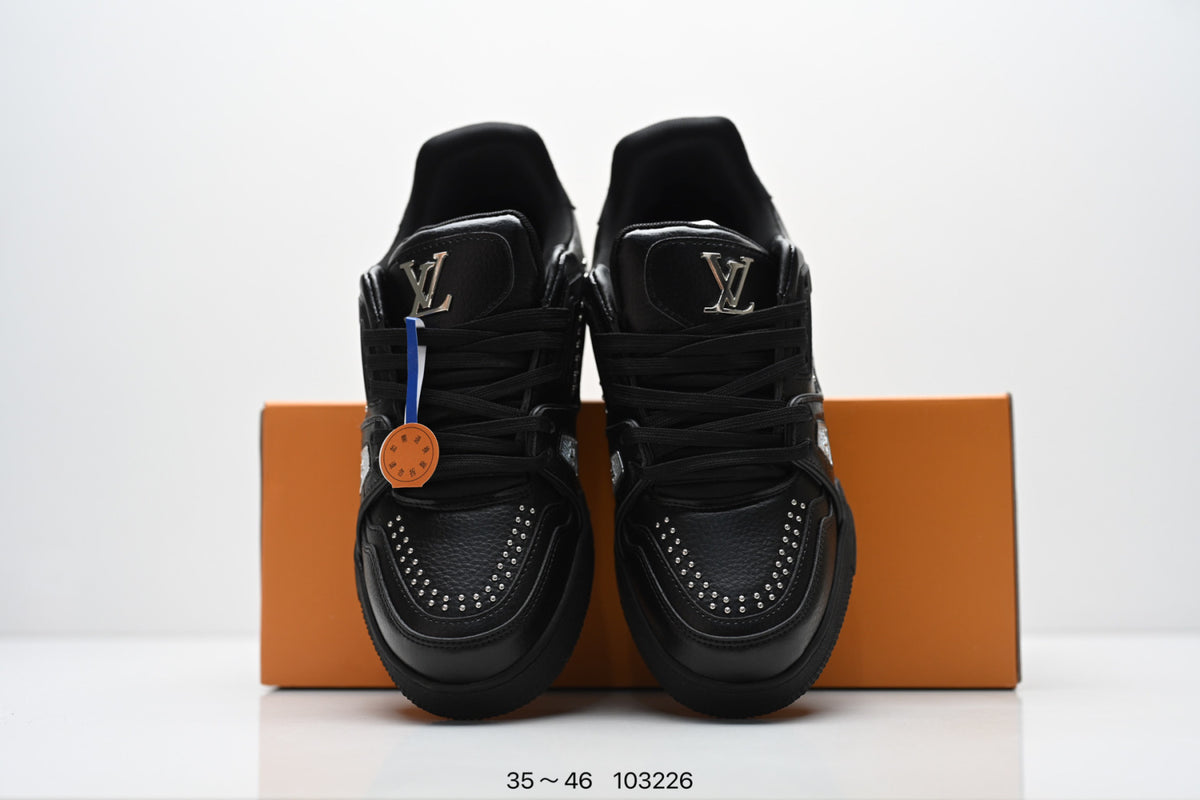 Luxury Casual Shoes V569