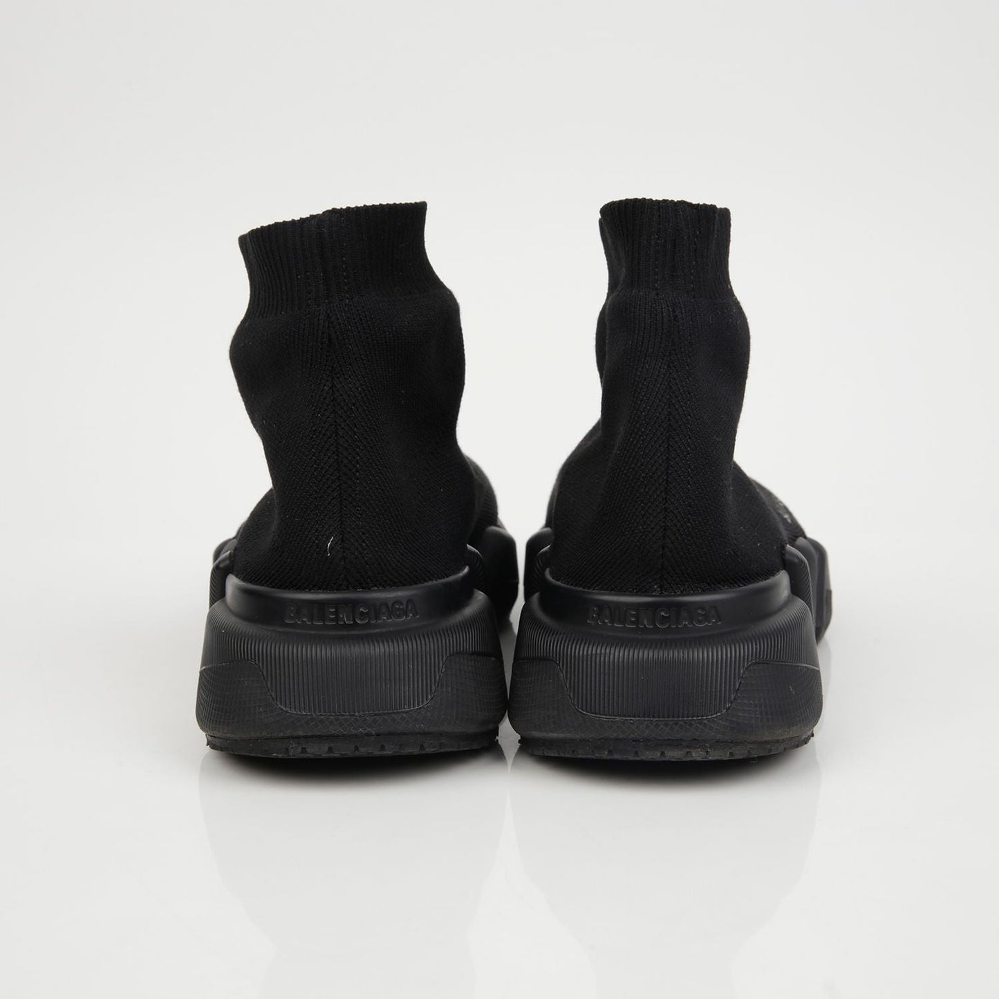 Women's Speedrunner Sneakers Size
