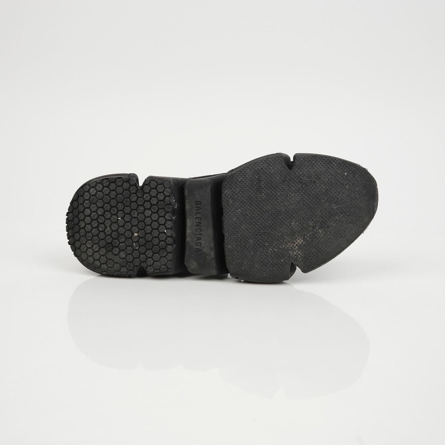 Women's Speedrunner Sneakers Size