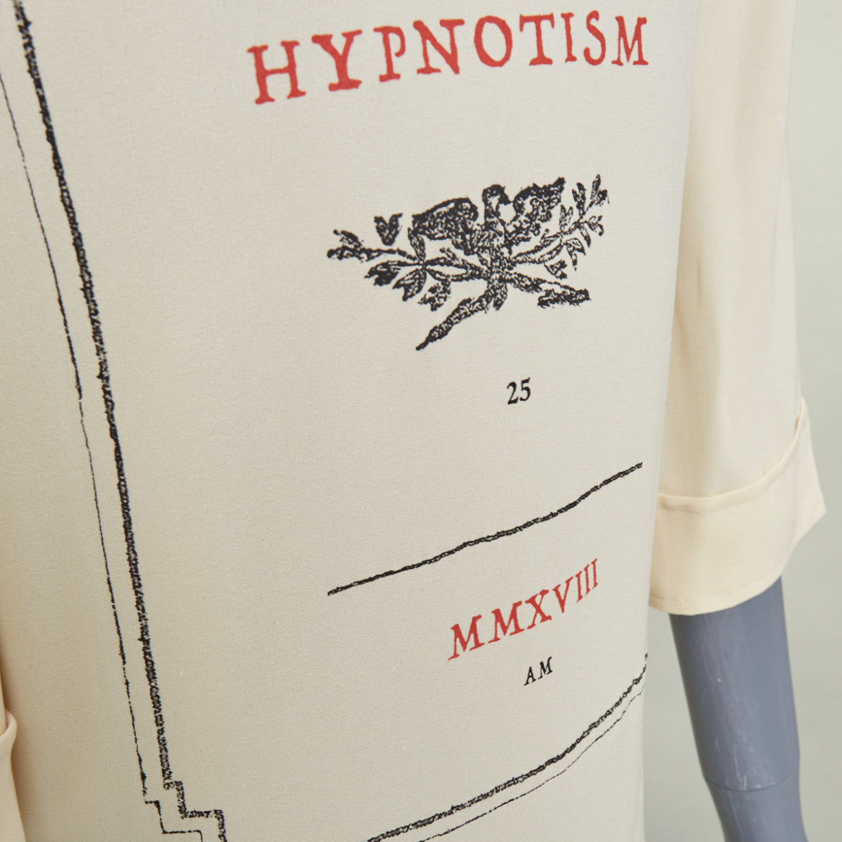 Women's Gucci printed back cream viscose silk short sleeve shirt