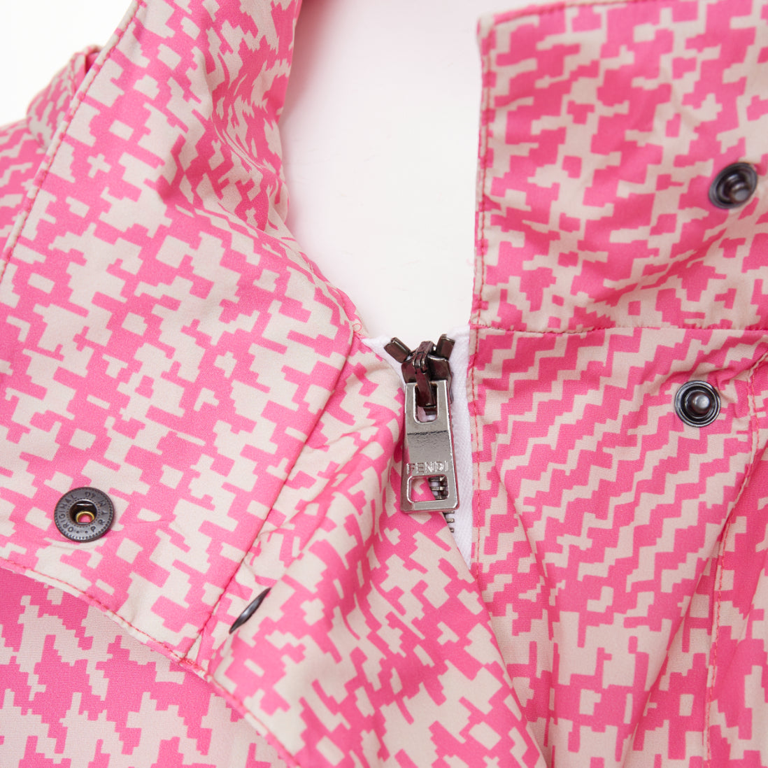 Women's Fendi drawstring pleated hooded check windbreaker jacket