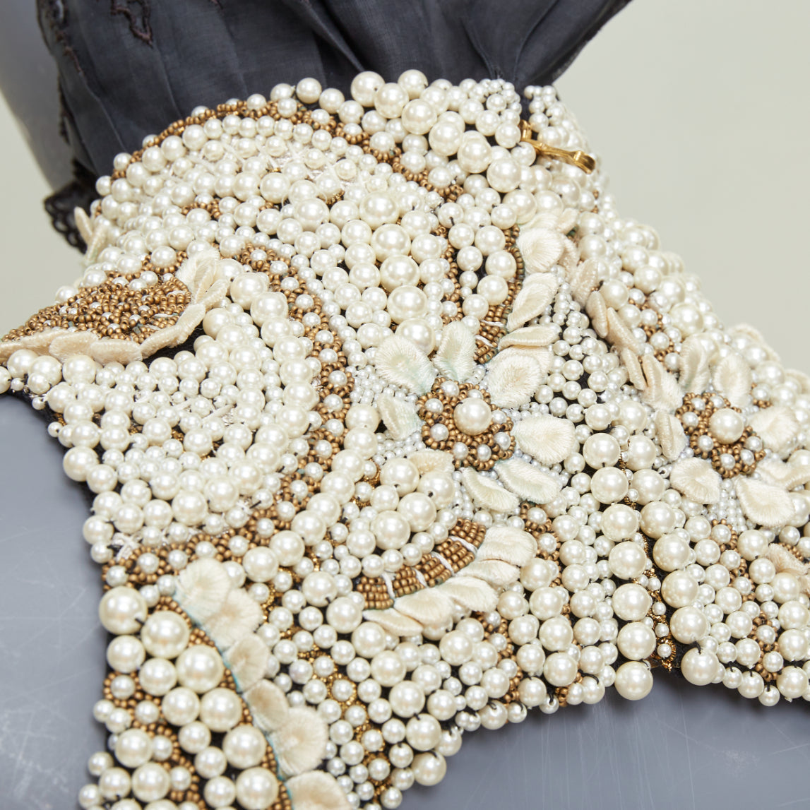 Women's Alexander McQueen pearl bead halter neckpiece