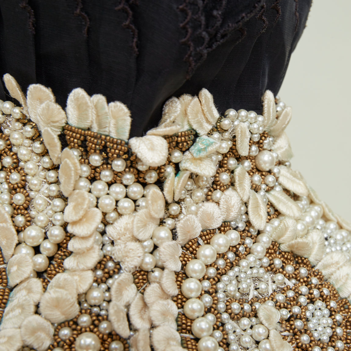 Women's Alexander McQueen pearl bead halter neckpiece
