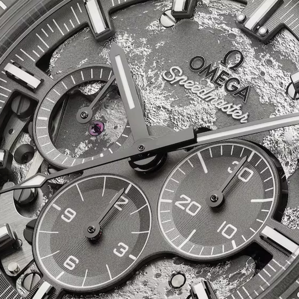 Speedmaster Grey Side of the Moon Grey Ceramic 44.25mm - Grey on Fabric Strap