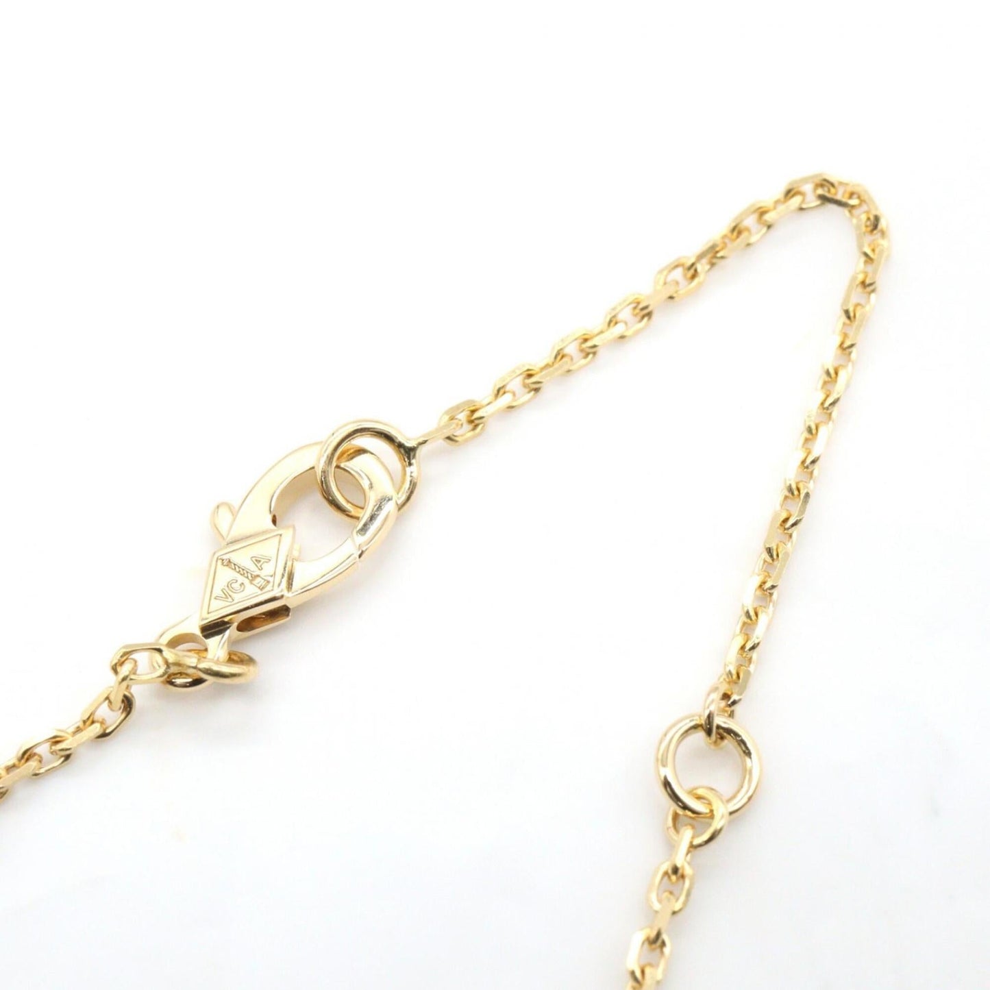 Vintage Alhambra Pendant Necklace 18K Yellow Gold and Mother of Pearl