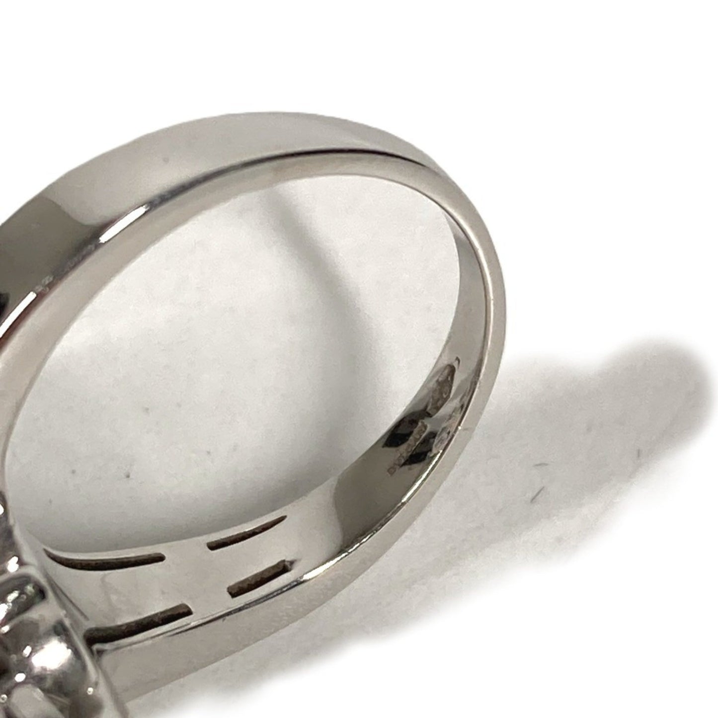 Ring 18K White Gold with Diamond