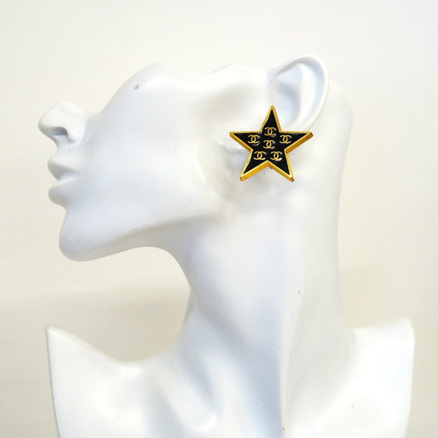 CC Logo Star Clip-On Earrings Metal Gold-Tone Metal