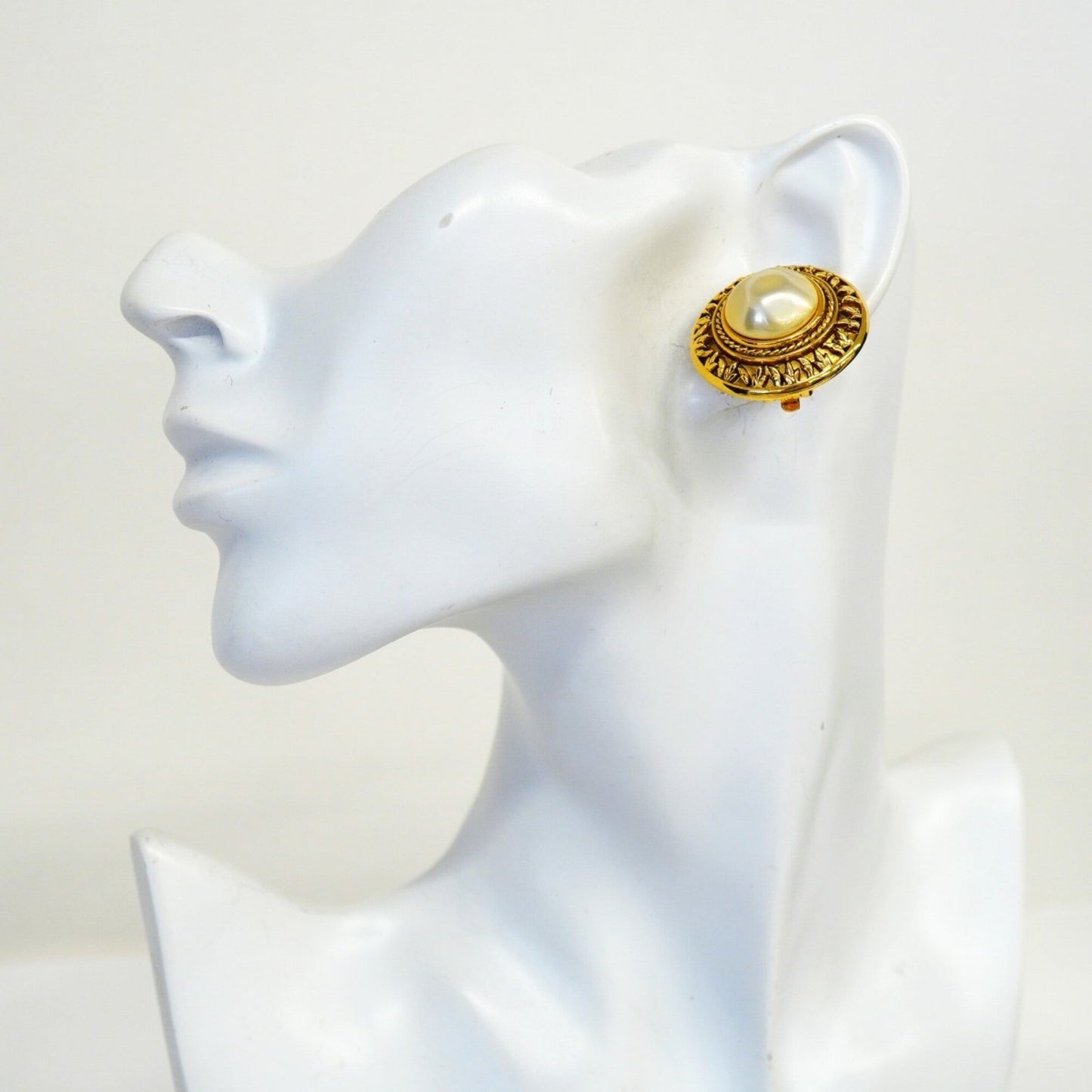 Earrings Pearl Gold-Tone Metal