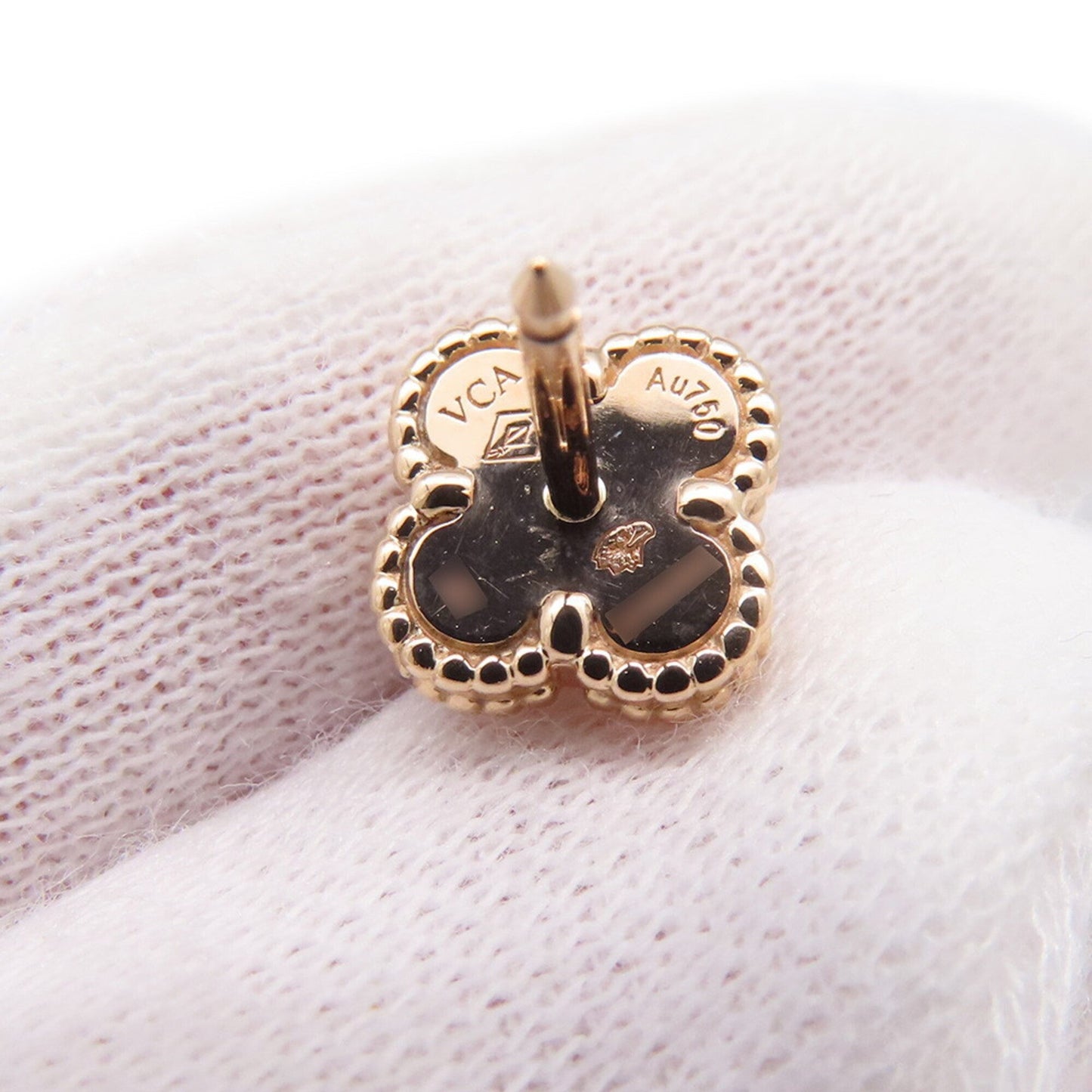 Sweet Alhambra Earrings 18K Rose Gold and Carnelian 18K Rose Gold