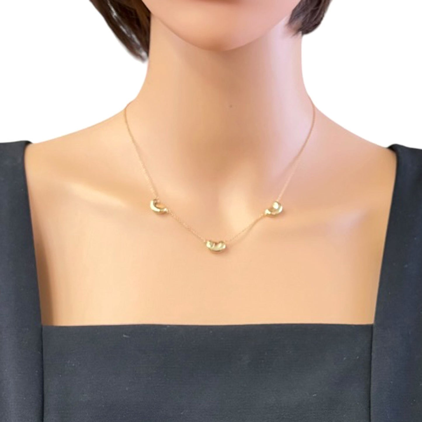 Bean Pendant Necklace 18K Yellow Gold 7.5mm