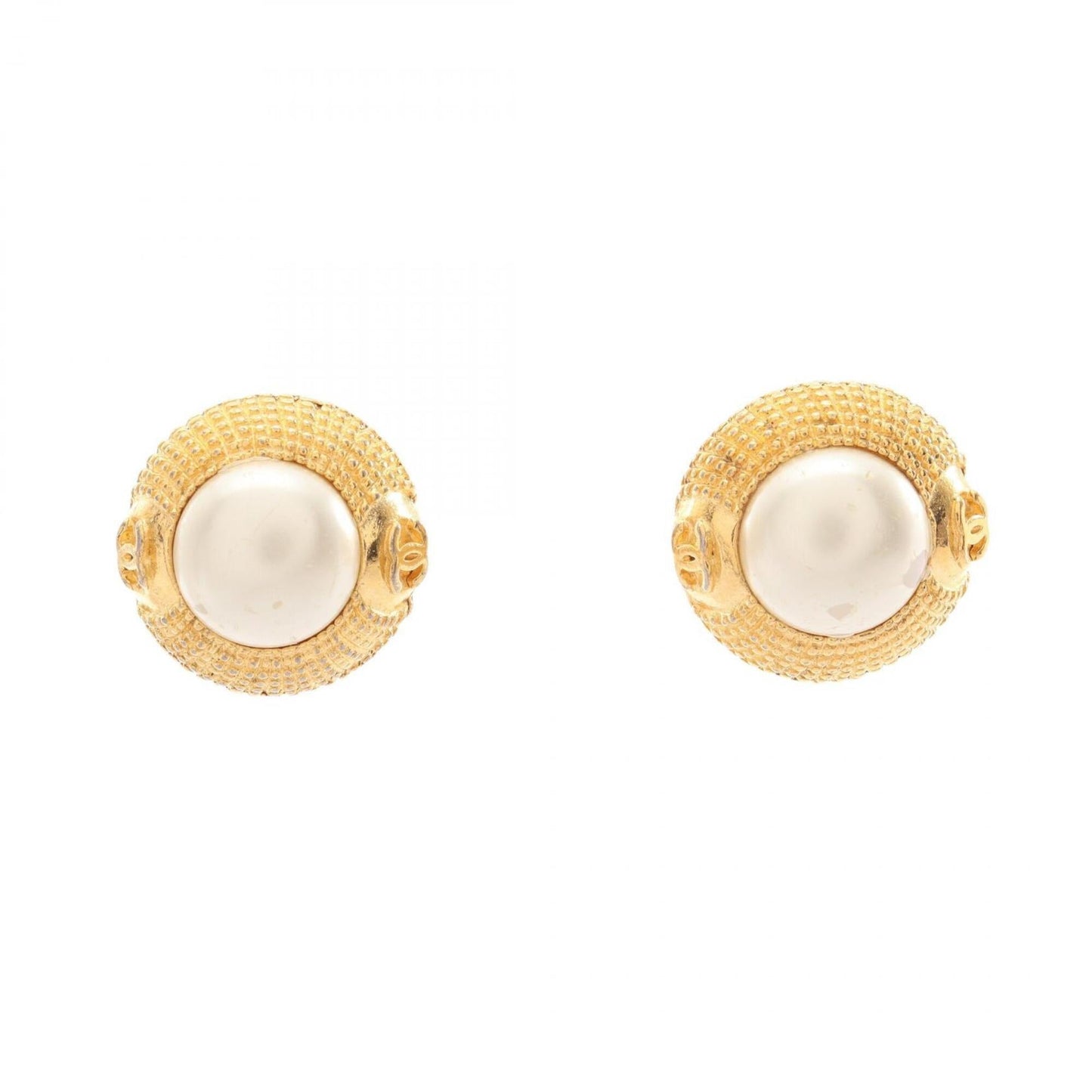 CC Logo Clip-On Earrings Metal Gold-Tone Metal