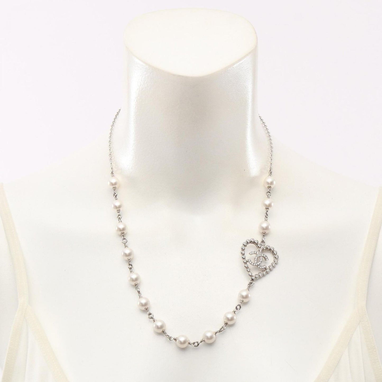 CC Logo Heart Pendant Necklace Silver-Tone Metal