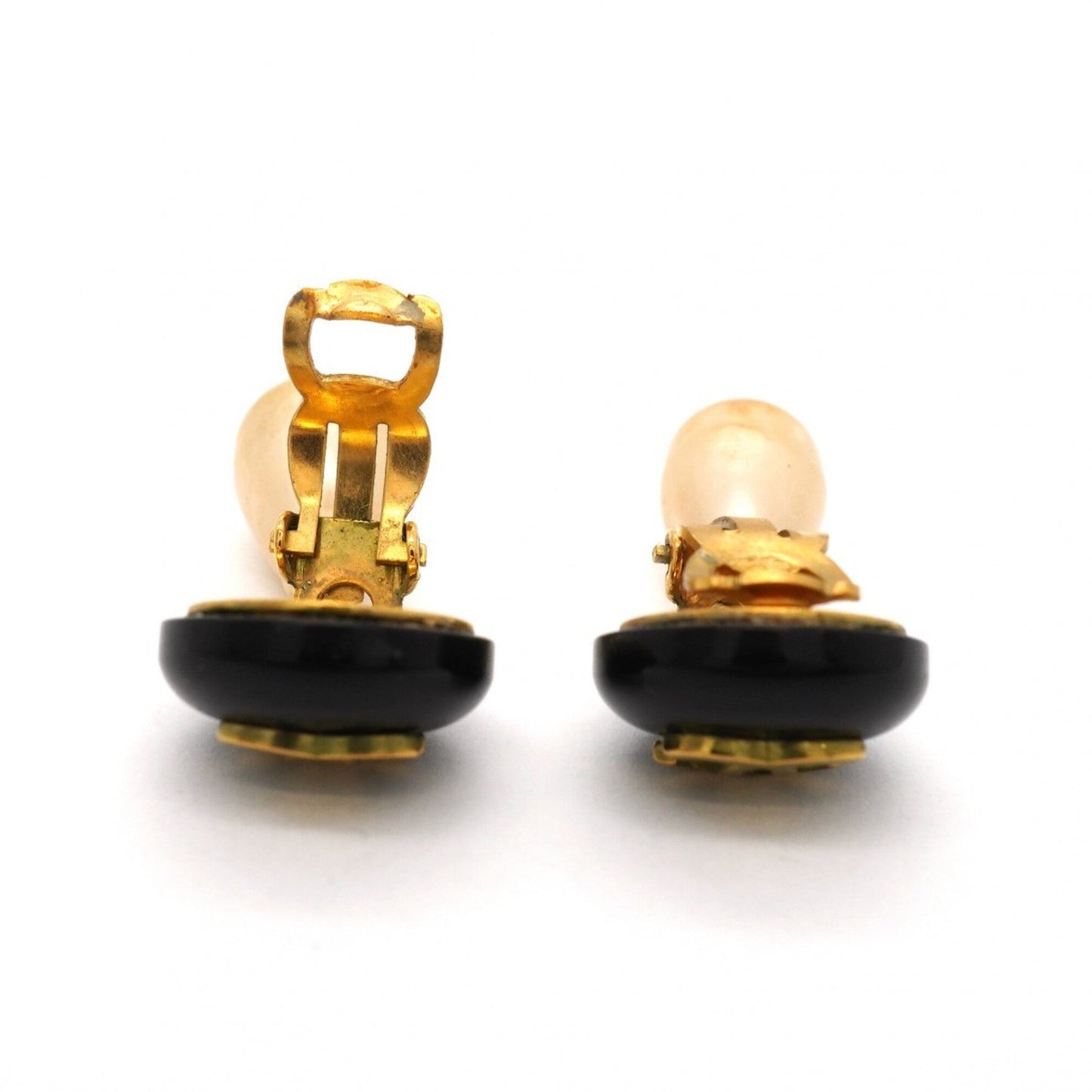CC Logo Clip-On Earrings Metal Gold-Tone Metal