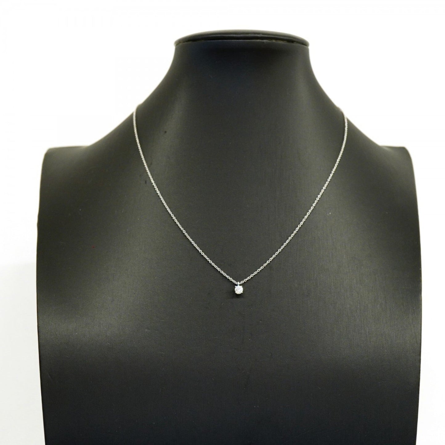 Solitaire Pendant Necklace Platinum with Diamond