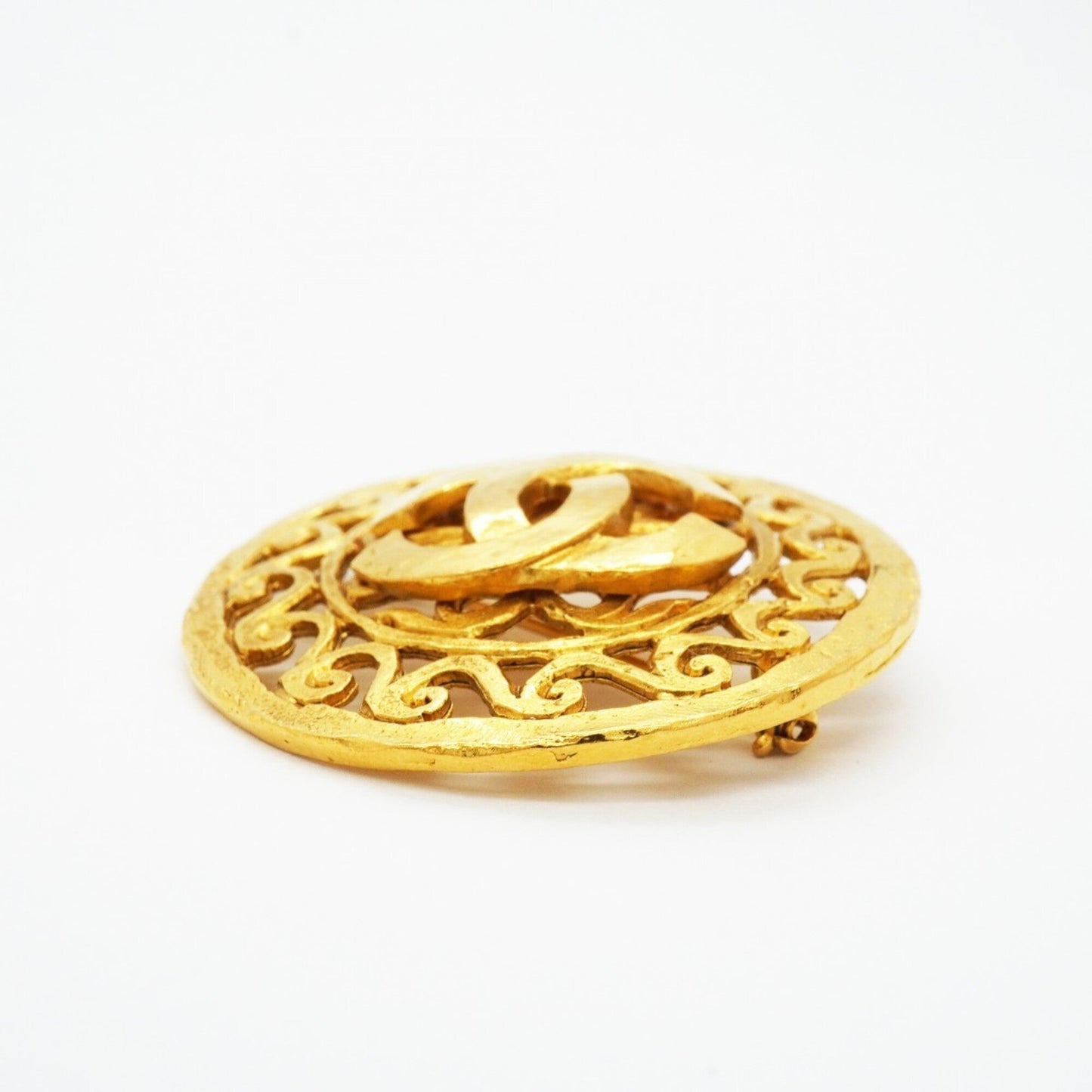 CC Logo Circle Brooch Metal
