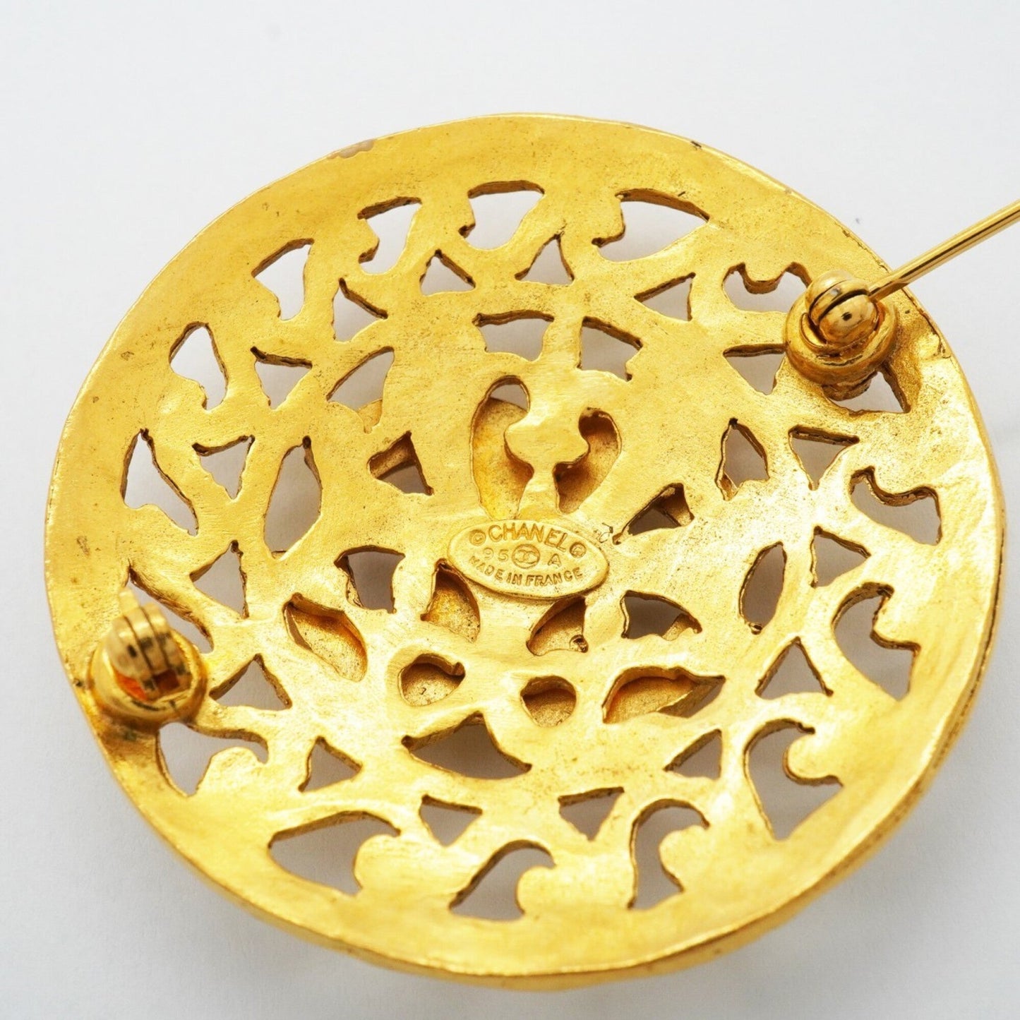 CC Logo Circle Brooch Metal