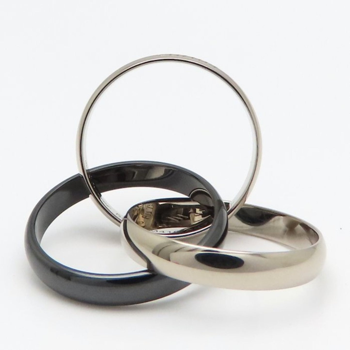 Trinity Ring 18K White Gold and Ceramic
