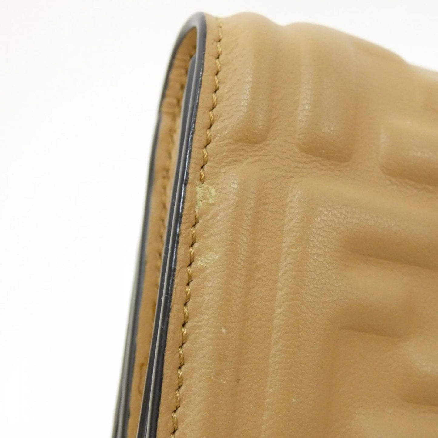 Baguette Continental Wallet Zucca Embossed Leather