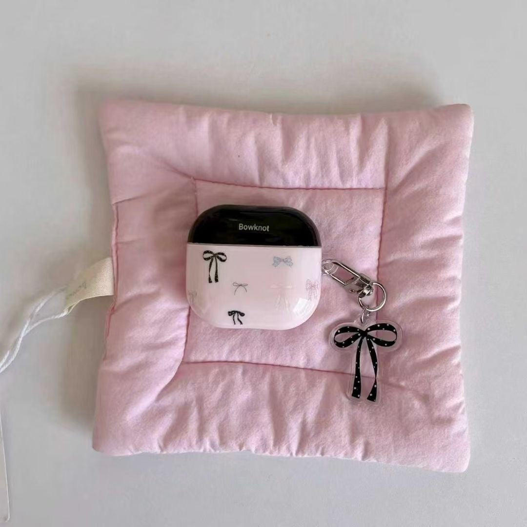 Funda para AirPods con lazo rosa y colgante de cinta