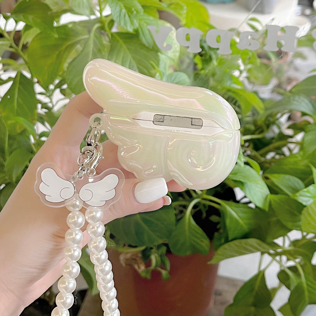 Angel Wing AirPods-fodral med pärl- och pärlberlock