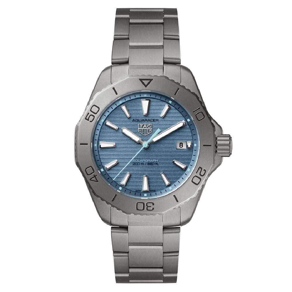 TAG HEUER AQUARACER PROFESSIONAL 200 SOLARGRAPH
