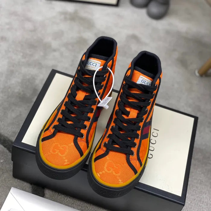 SNEAKERS 14
